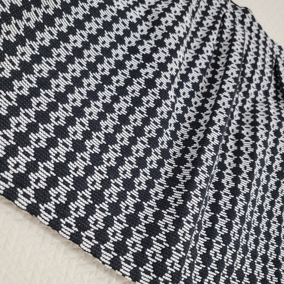 Reserved Black and White Pleated A-Line Skirt UK 14 = US 10 - Picture 4 of 15